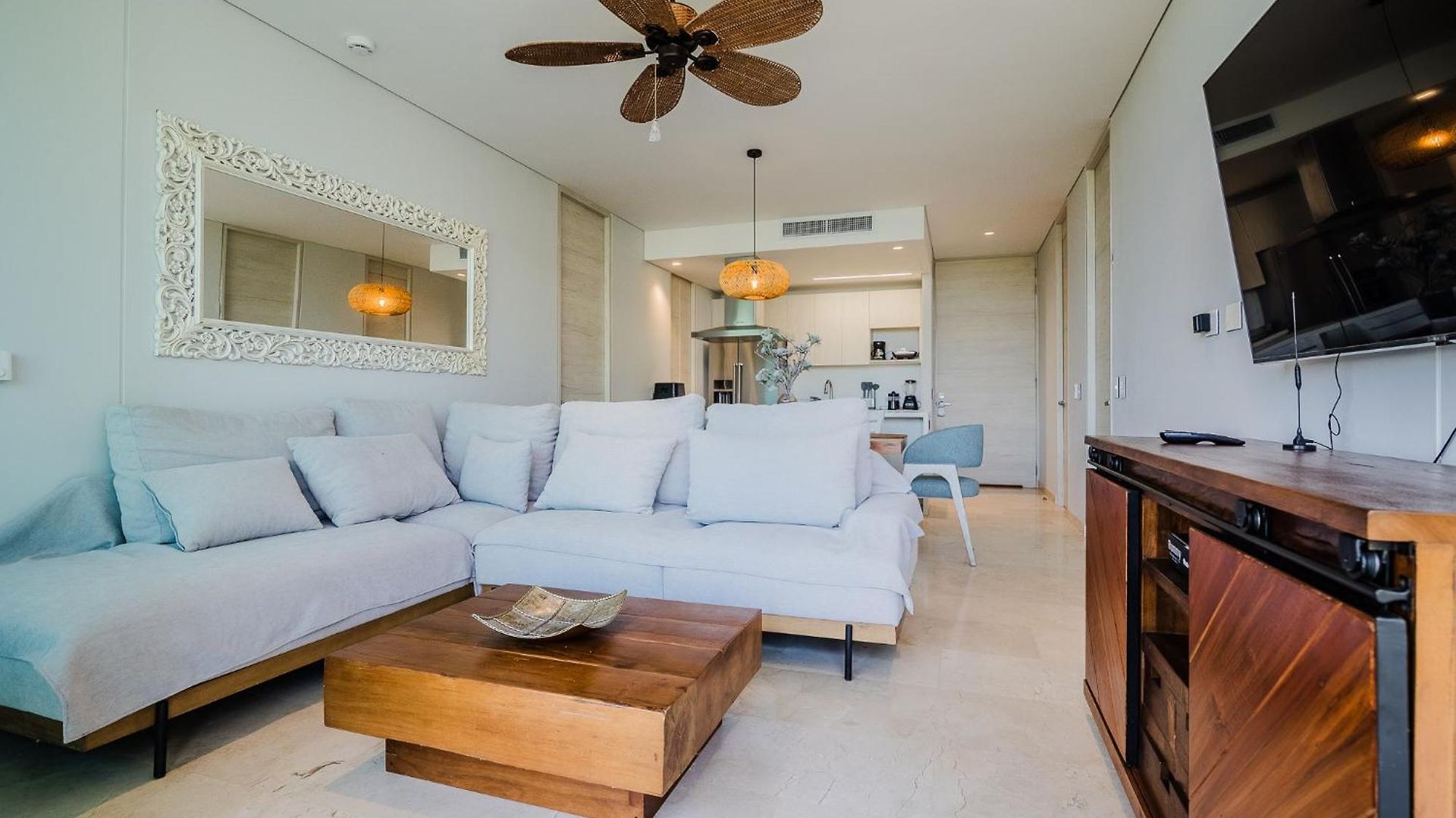 2-br Sea & Pool View In Baru - Apartamento