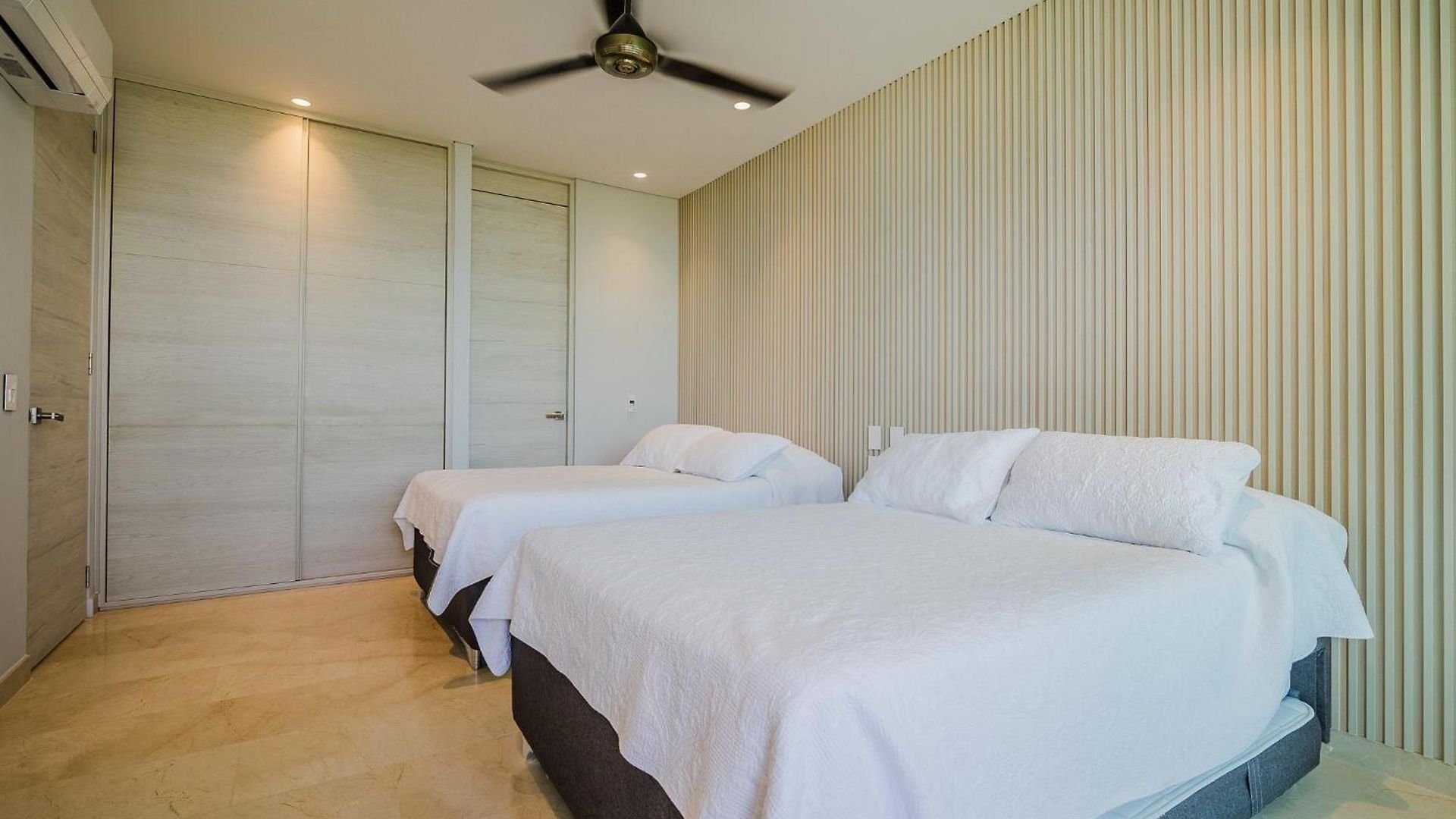 2-br Sea & Pool View In Baru -