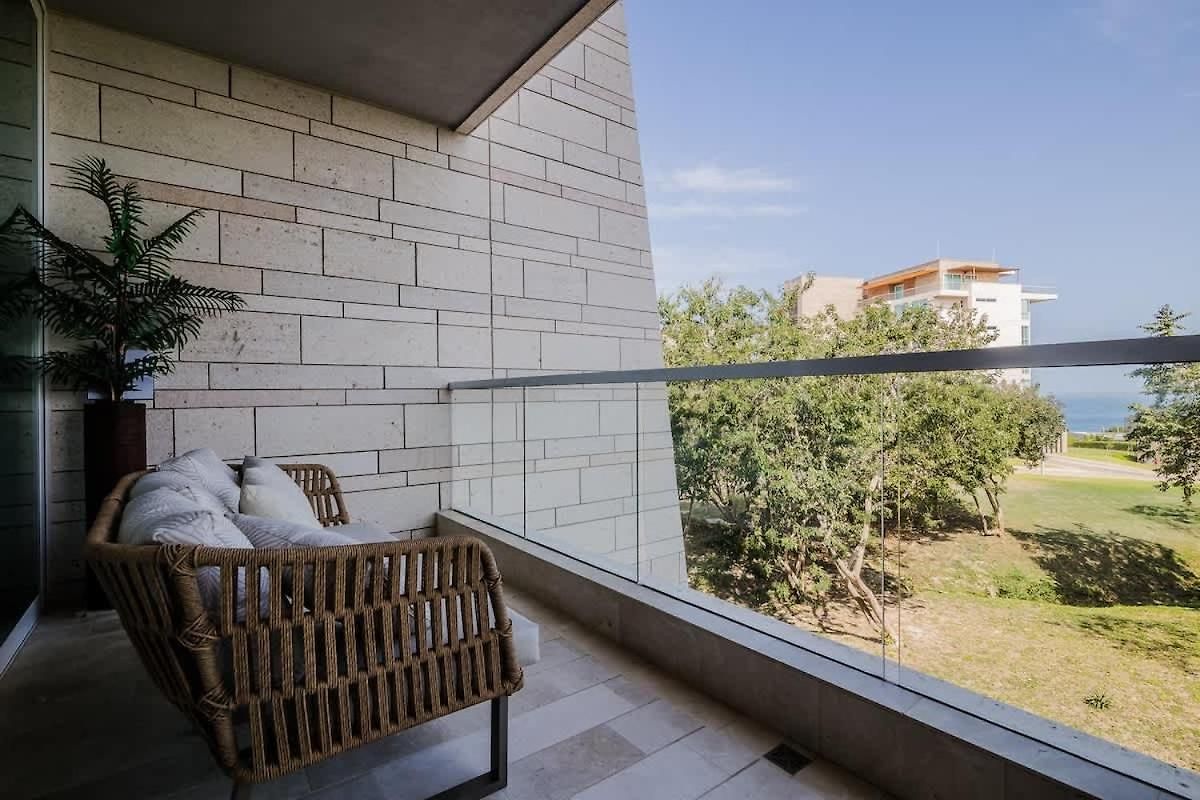 2-br Sea & Pool View In Baru -