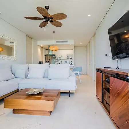 2-br Sea & Pool View In Baru -